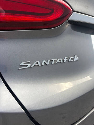 2019 Hyundai Santa Fe SE 2.4L