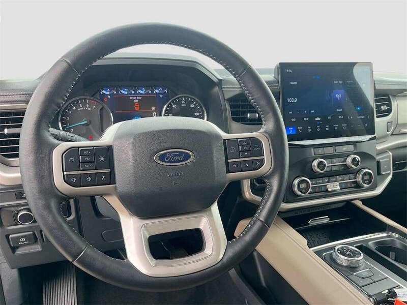 2024 Ford Expedition XLT
