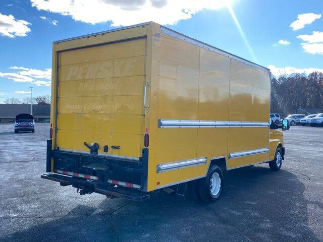 2017 GMC Savana 3500