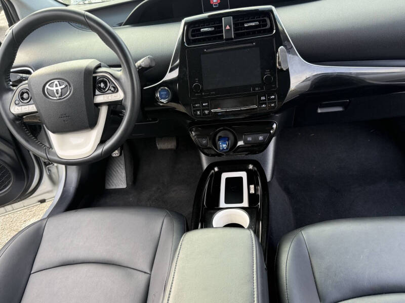 2016 Toyota Prius Three Touring