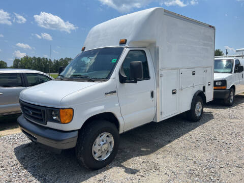2007 Ford E-Series for sale at Baileys Truck and Auto Sales in Effingham SC