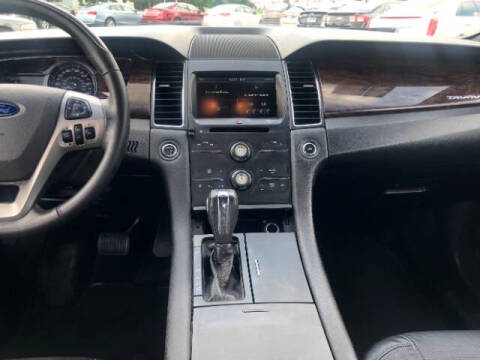2015 Ford Taurus Limited