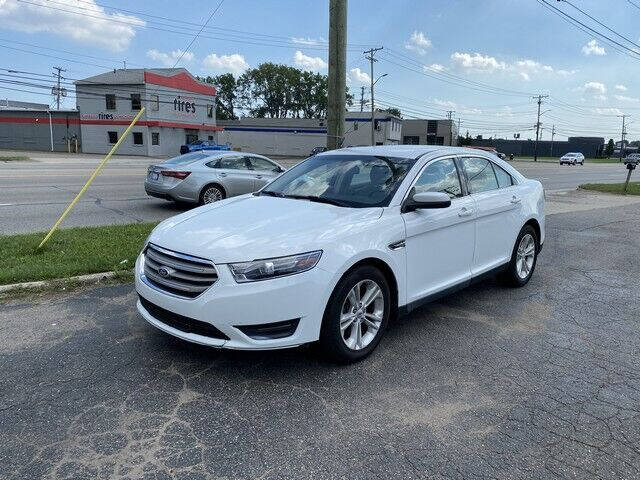 2018 Ford Taurus for sale at FAB Auto Inc in Roseville MI