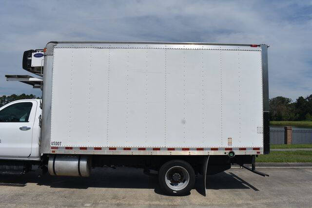 2022 Chevrolet Silverado 5500HD