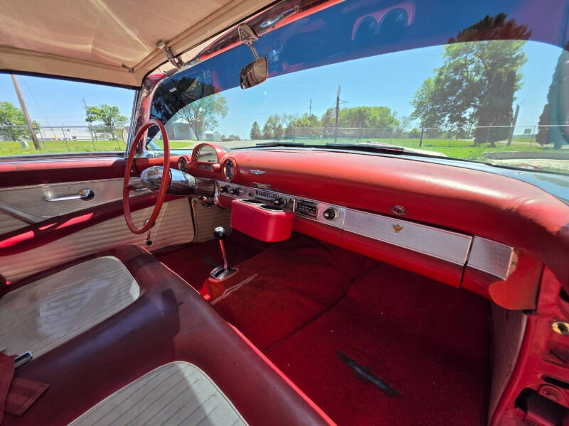 1955 Ford Thunderbird