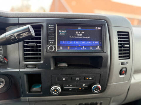 2019 Nissan NV 2500 HD SV