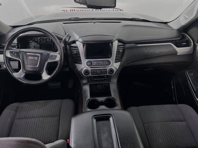 2017 GMC Yukon SLE