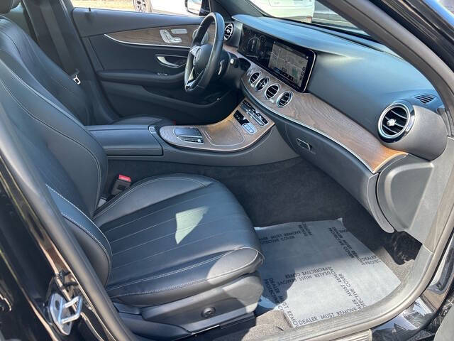 2022 Mercedes-Benz E-Class 21
