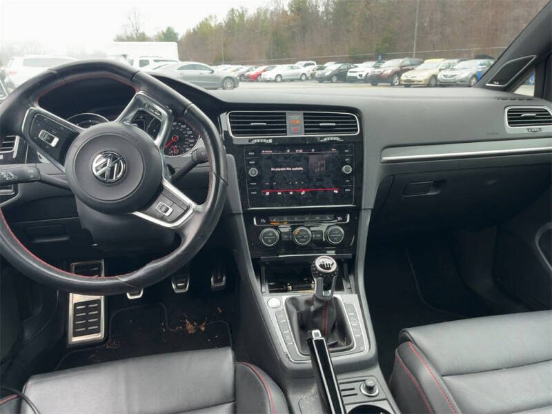 2021 Volkswagen Golf GTI Autobahn