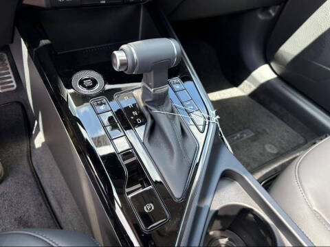 2025 Kia Niro EX Touring