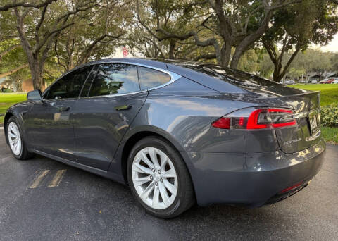 2017 Tesla Model S 90D
