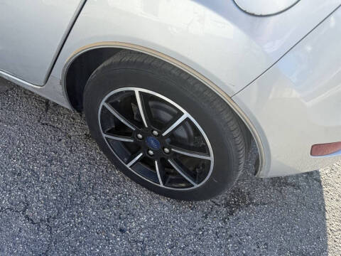 2015 Ford Fiesta SE