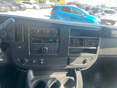 2022 Chevrolet Express 2500