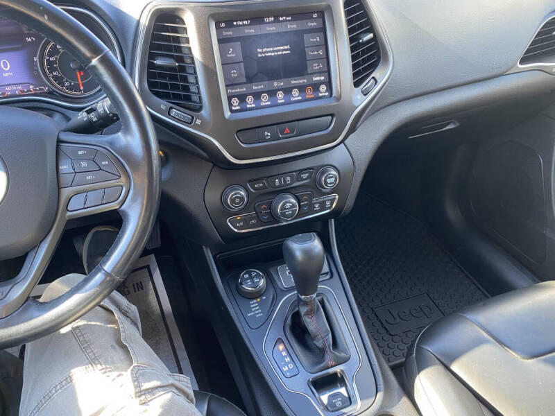 2020 Jeep Cherokee Trailhawk