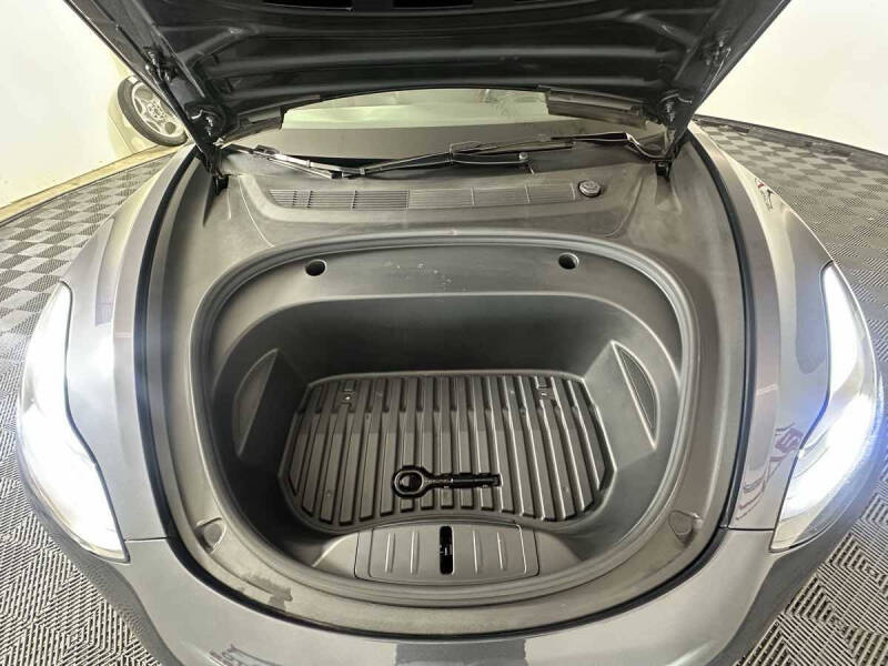 2023 Tesla Model 3 Performance