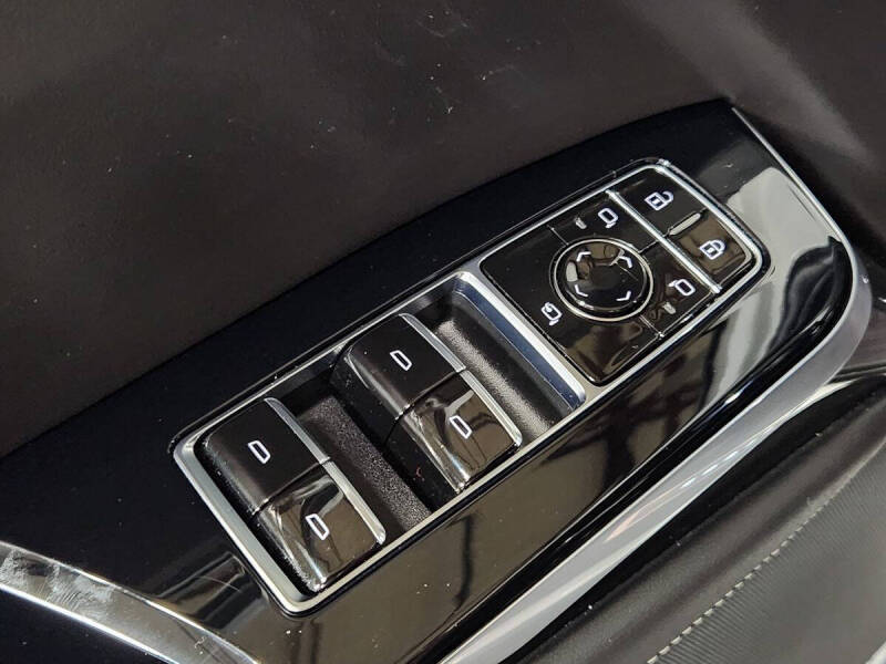 2025 Cadillac Escalade-V