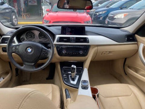 2014 BMW 3 Series 320i