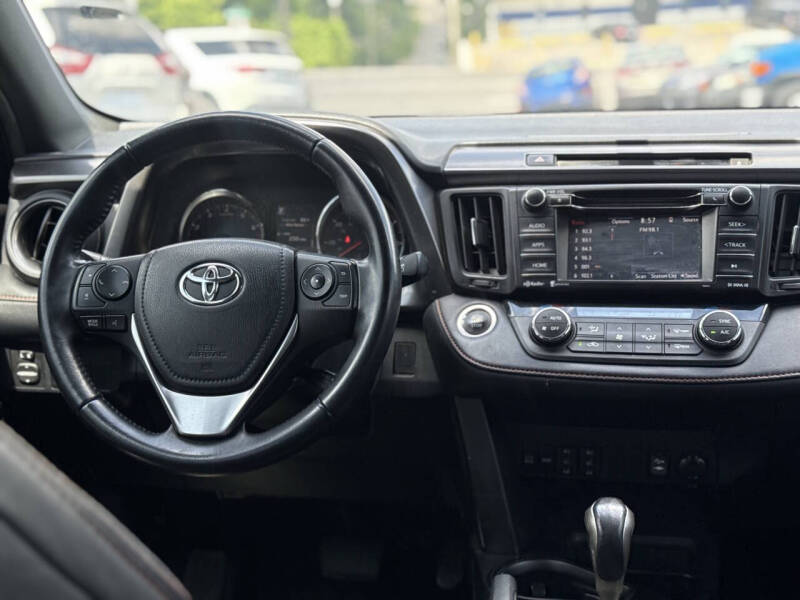 2016 Toyota RAV4 SE