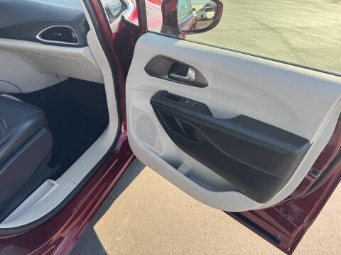 2021 Chrysler Pacifica Touring L