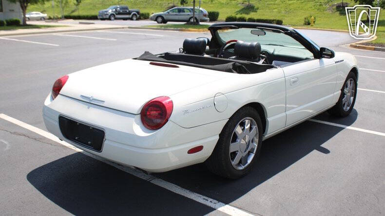 2002 Ford Thunderbird Deluxe