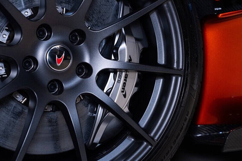 2014 McLaren P1