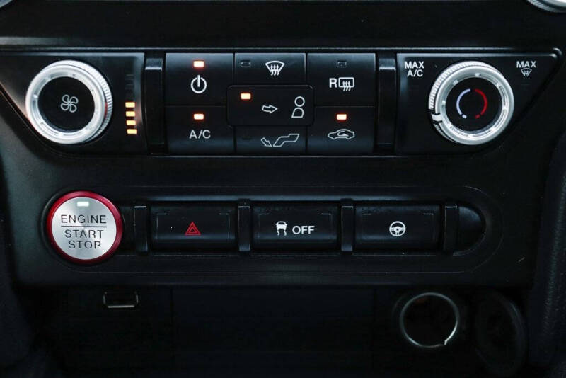 2021 Ford Mustang EcoBoost