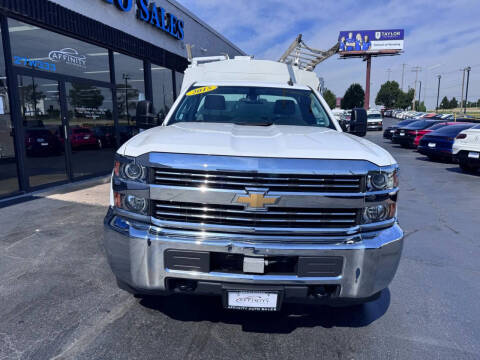 2015 Chevrolet Silverado 3500HD CC