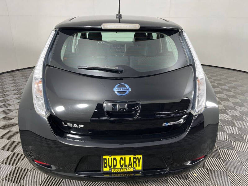 2013 Nissan LEAF S