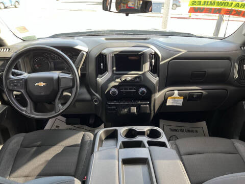 2024 Chevrolet Silverado 1500 Custom