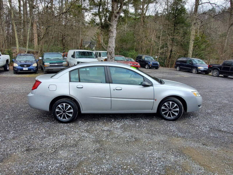 2005 Saturn ION 2 photo 4