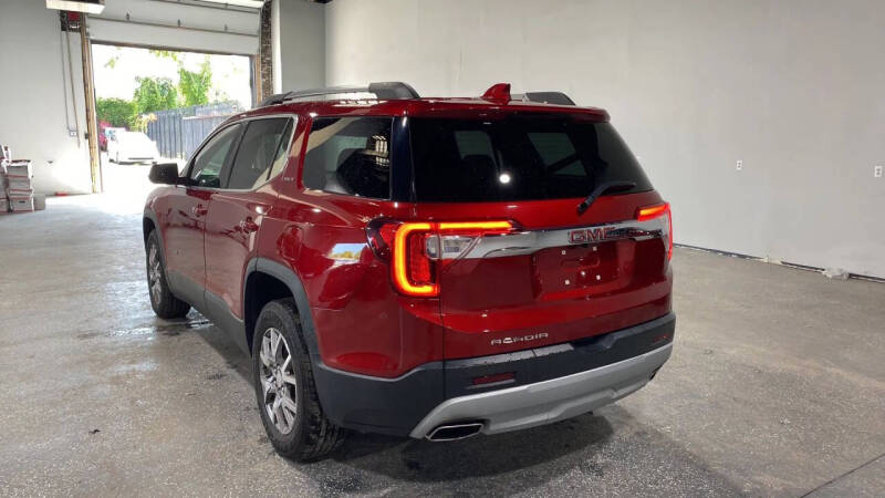 2021 GMC Acadia SLT