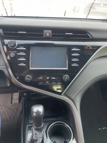 2018 Toyota Camry SE