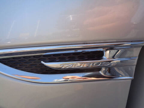 2019 Ford Taurus Limited