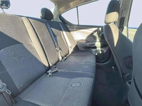 2016 Nissan Versa 1.6 S