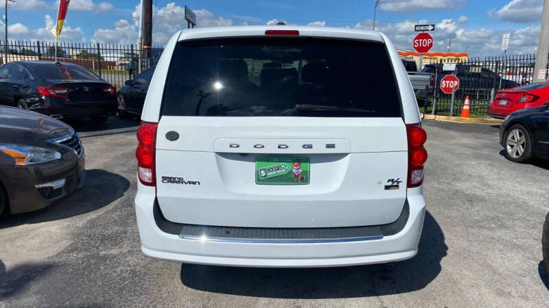 2016 Dodge Grand Caravan R/T