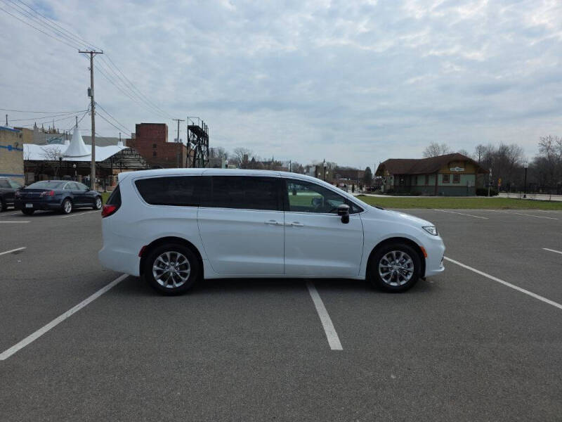 2026 Chrysler Pacifica Limited