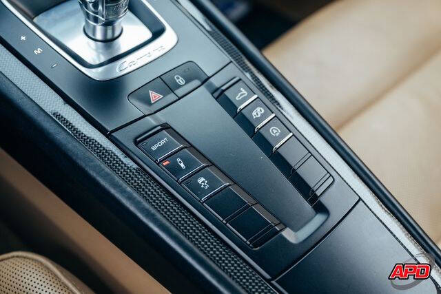 2015 Porsche 911 Carrera 4S