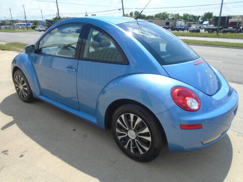 2010 Volkswagen New Beetle Base PZEV