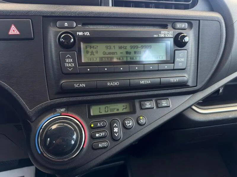 2014 Toyota Prius c