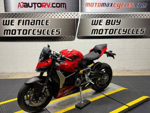 2022 Ducati Streetfighter V2