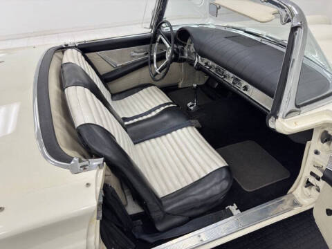 1957 Ford Thunderbird