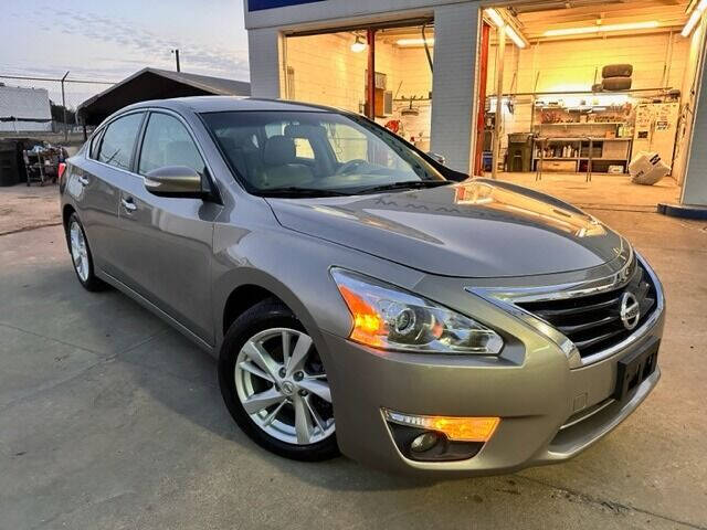2014 Nissan Altima for sale at Jays Kars in Bryan TX
