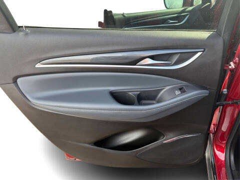 2022 Buick Enclave Essence