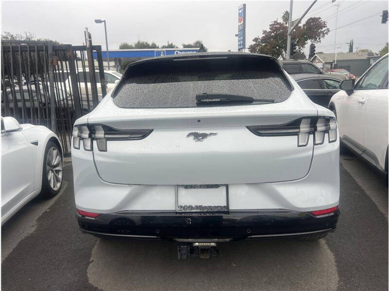 2021 Ford Mustang Mach-E