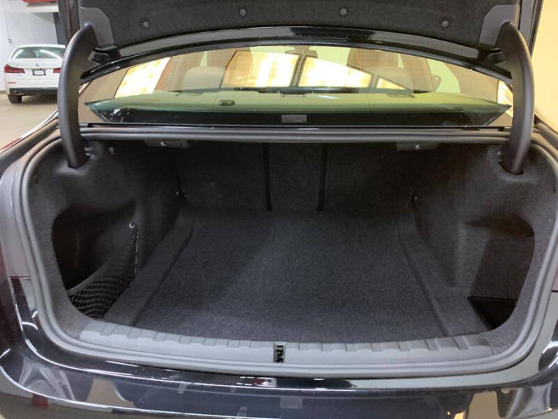 2023 BMW 3 Series 330i xDrive