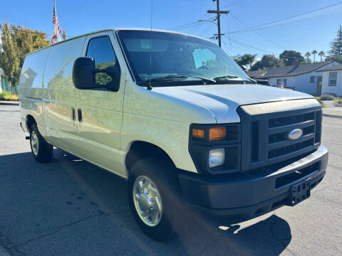 2014 Ford E-Series E-150