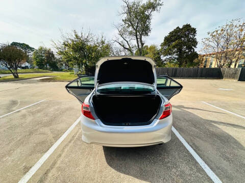 2014 Toyota Camry Hybrid