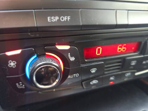 2010 Audi A4 2.0T quattro Premium Plus