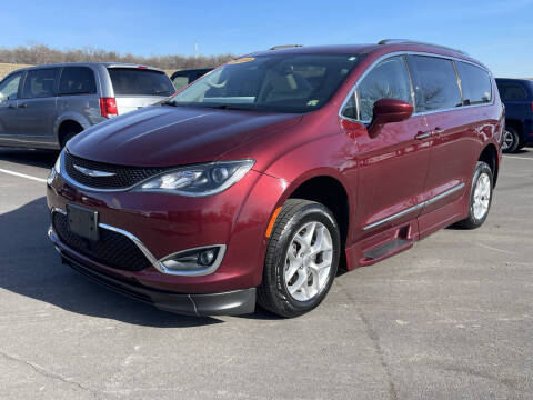 2019 Chrysler Pacifica Touring L Plus 35th Anniversary