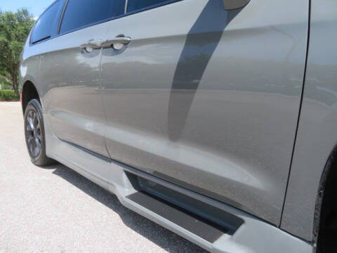 2021 Chrysler Pacifica Touring